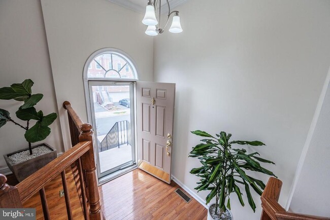 Building Photo - 4592 Barringer Pl