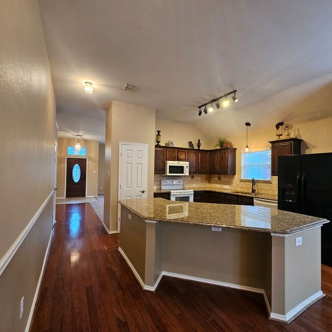 Building Photo - Pine Ridge Estates