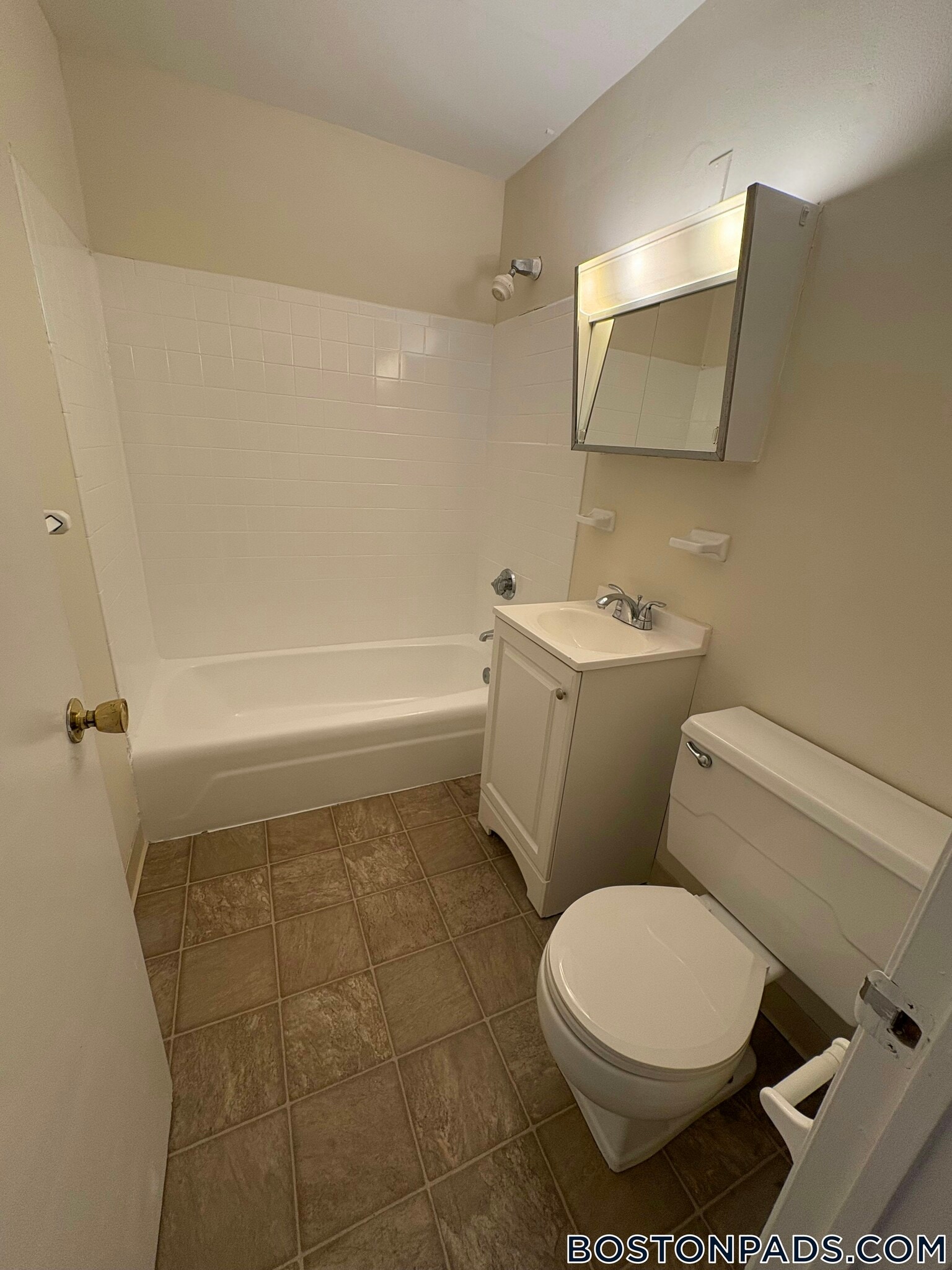 Building Photo - 66 Homer Ave