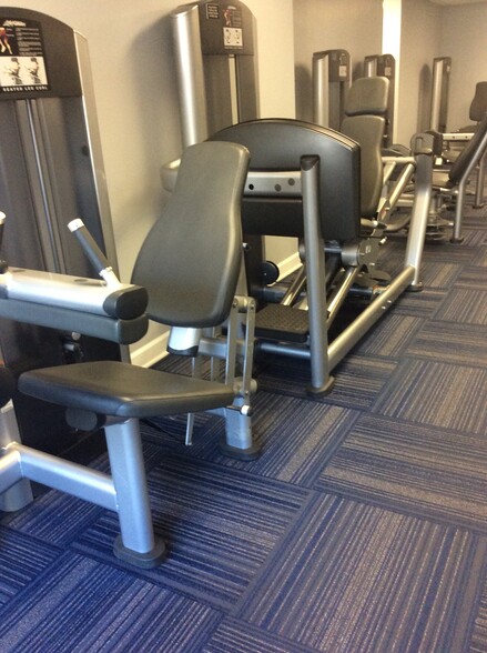 Complete exercise facility - 405 N WABASH Ave