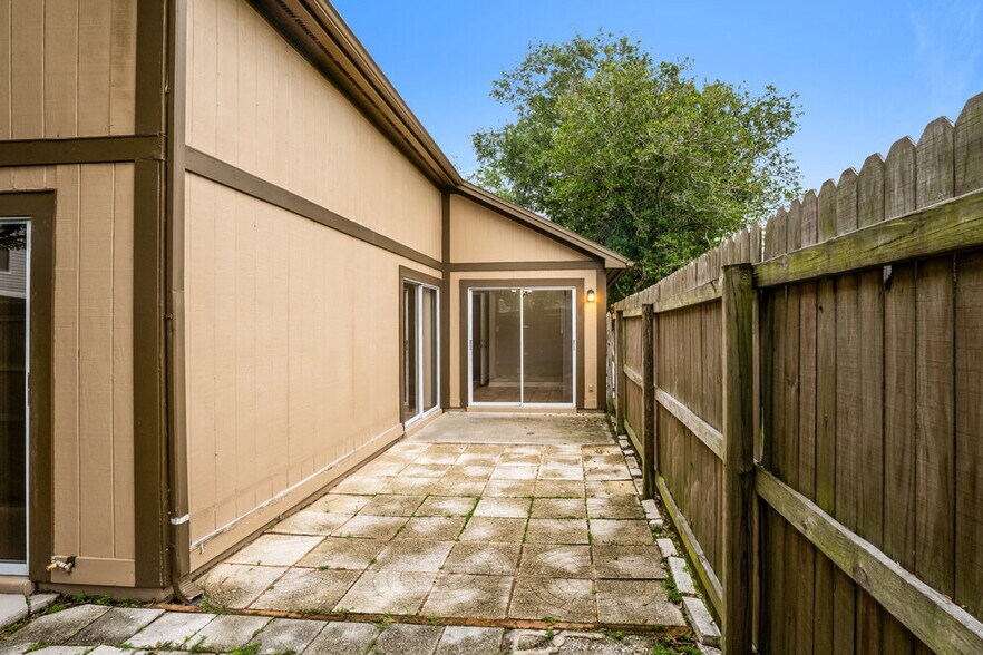 Building Photo - 212 Rapscallion Ct