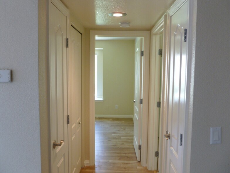 Building Photo - 7200 Pirates Cove Rd