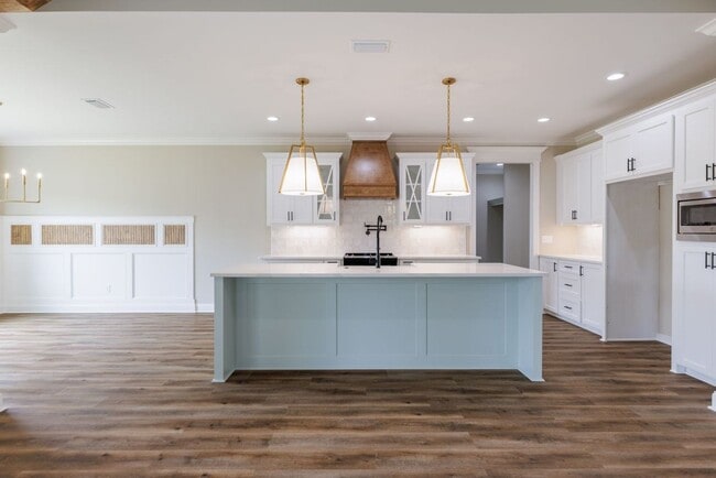 Building Photo - 3061 Houser Wy