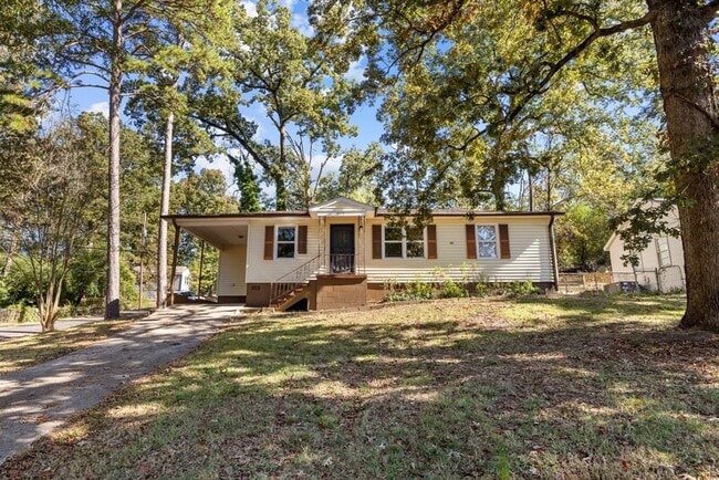 Building Photo - 1153 Linwood St