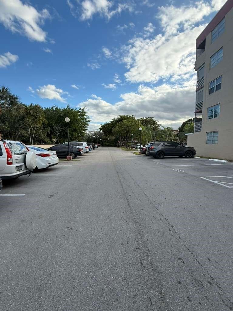 Building Photo - 408 NW 68th Ave