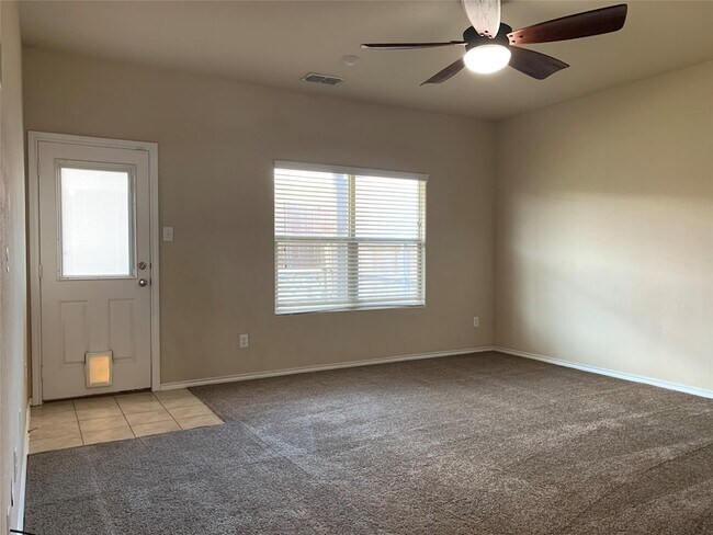 Building Photo - 6353 Eagle Lake Ct