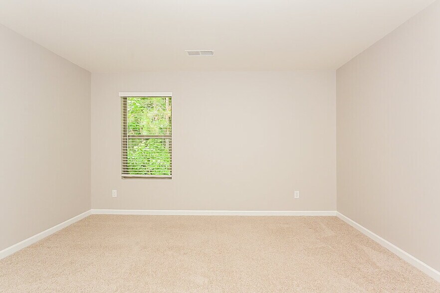 Building Photo - 1335 Elmstead Pl