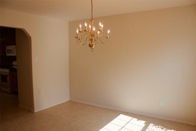 Building Photo - 10402 Kinsdale Crossing Ln