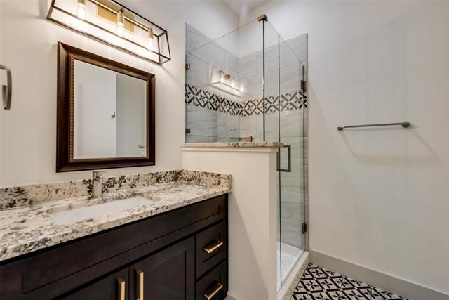Building Photo - 6011 Rivendell Dr