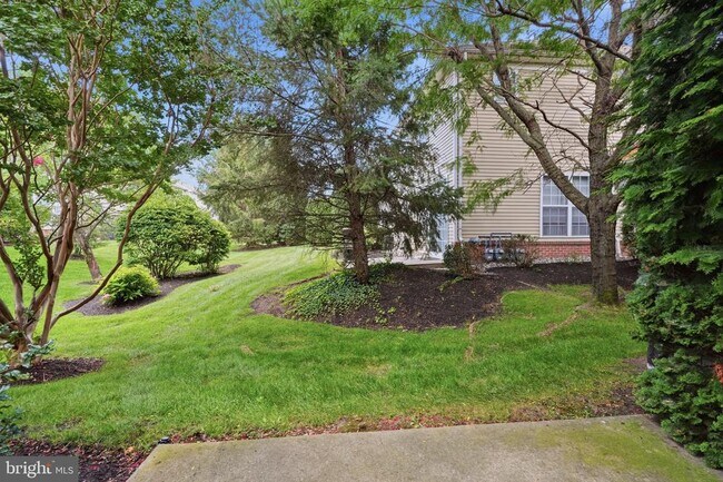 Building Photo - 1606 Nathan Dr