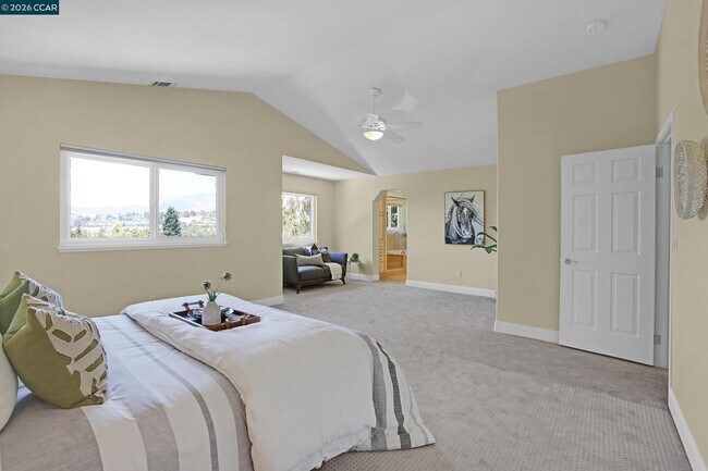 Building Photo - 706 Endsleigh Ct