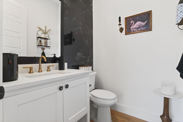 Building Photo - 3320 Crescent Ln