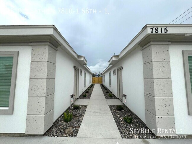 Building Photo - 7810 N 58th Ln
