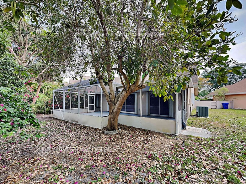 Building Photo - 500 NW 207th Terrace