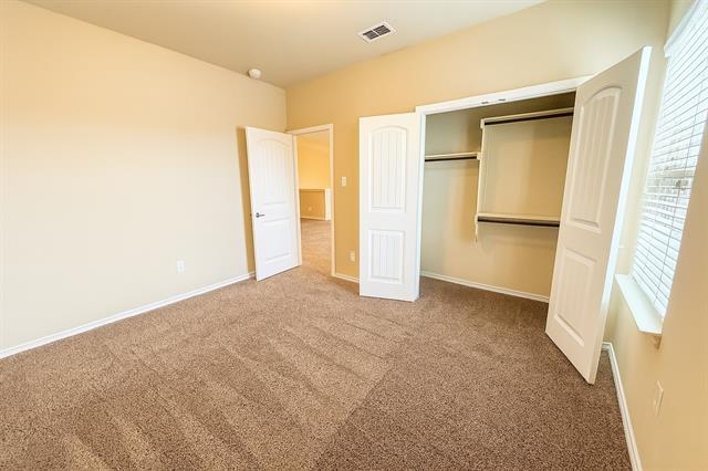 Building Photo - 15841 Oak Pointe Dr