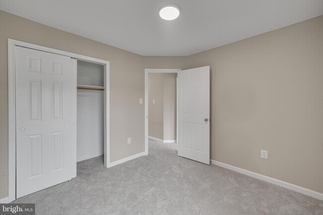 Building Photo - 8101 Chelaberry Ct
