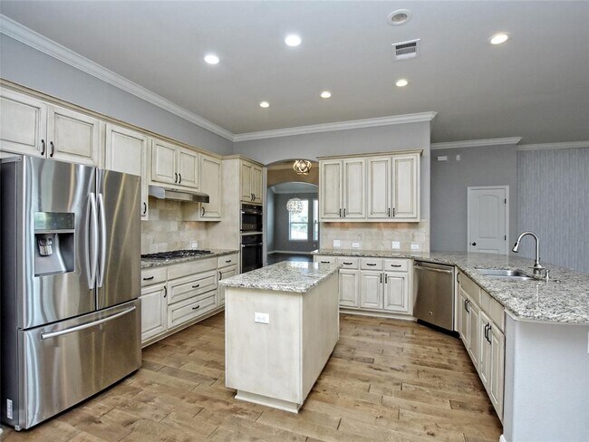 Building Photo - 2508 Hilltop Divide Ln