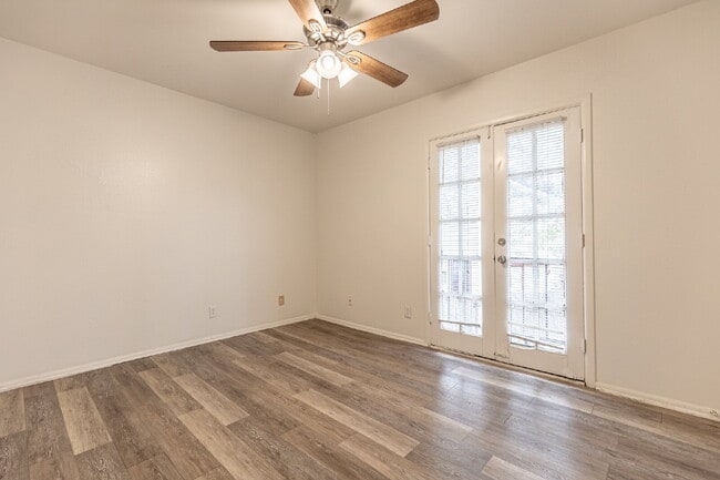 Building Photo - 6427 Wurzbach Rd