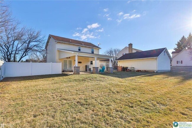 Building Photo - 2811 Kingsview Ave