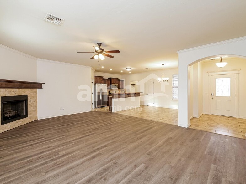 Building Photo - 4800 Limestone Dr