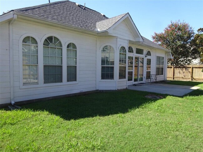 Building Photo - 4022 Kristin Lee Ct