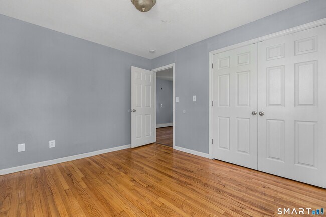 Building Photo - 509 Westfield Ave