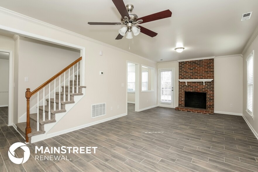 Building Photo - 6805 River Hills Dr