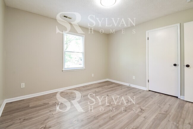 Building Photo - Cozy 3BR Home for You