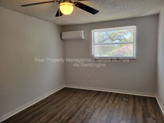 Building Photo - 643 Wisteria Ct