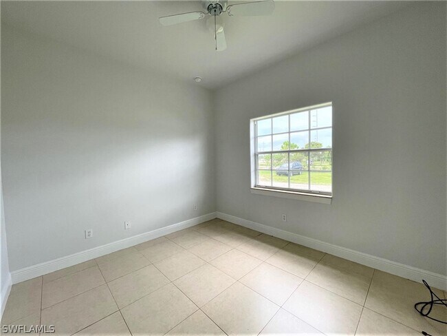 Building Photo - 3465 Everglades Blvd N