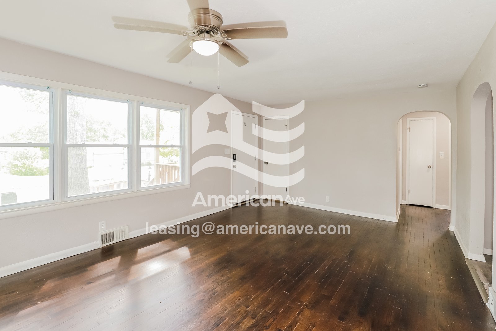 Building Photo - 1908 S Broadway St