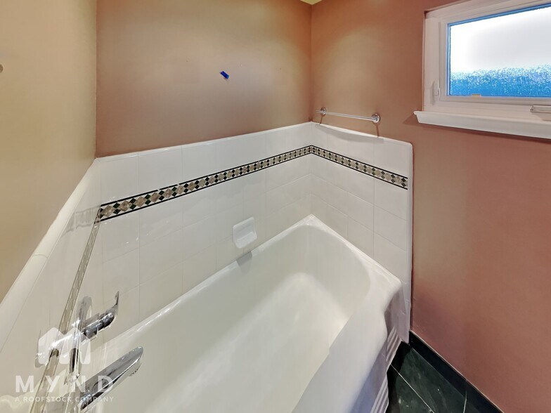 Building Photo - 2522 Buena Vista Ave