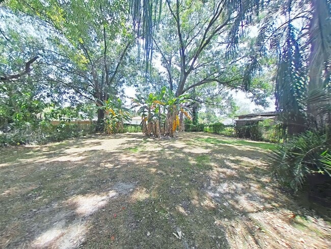 Building Photo - Available Now ~ Adorable Orlando Studio Apt