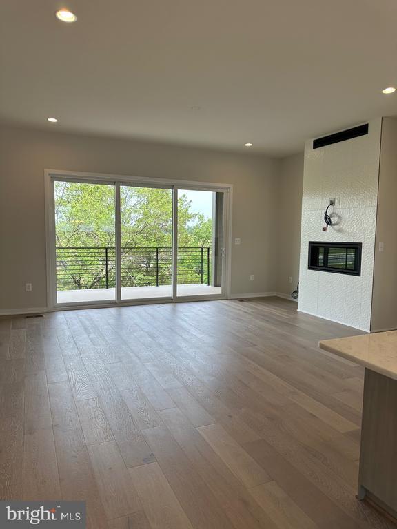 Building Photo - 22272 Rivanna Shore Terrace