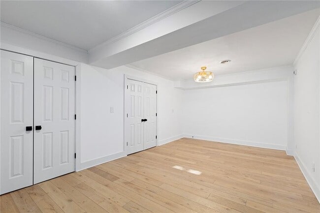 Building Photo - 1275 The by Way NE