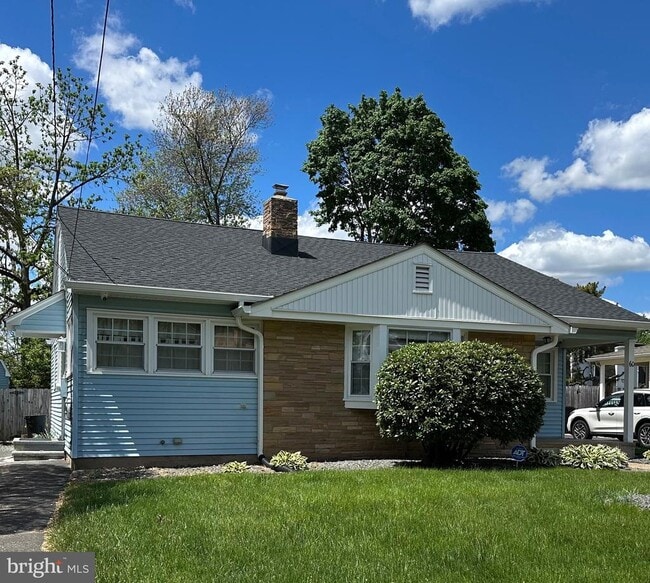 Building Photo - 60 Steiner Ave