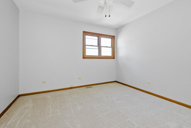 Building Photo - 7745 Woodstock Dr