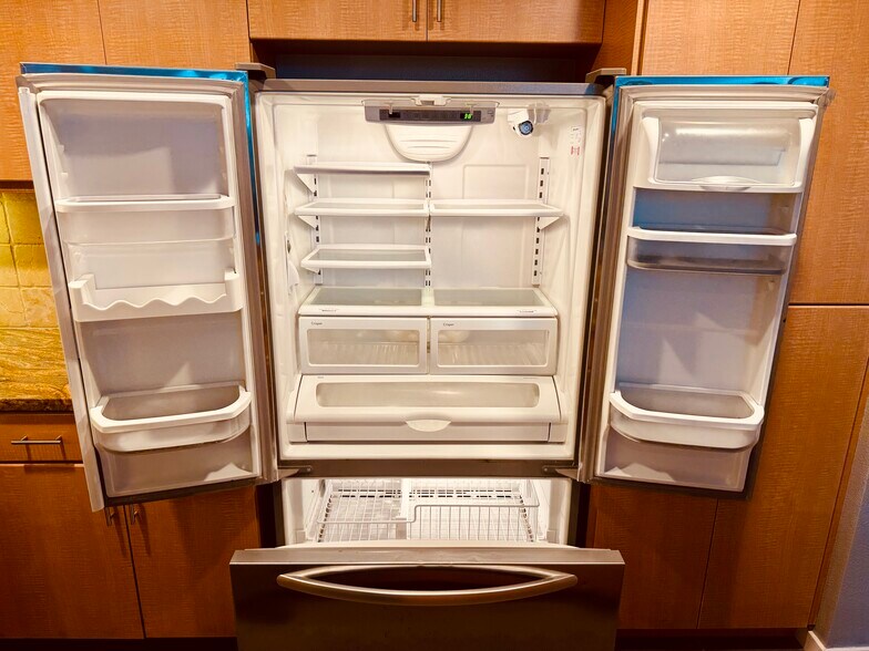 Building Photo - 2869 Regatta Dr