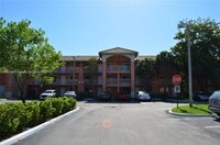 Building Photo - 6952 SW 39th St