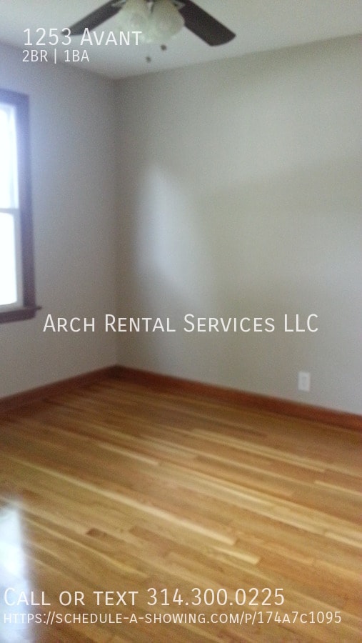 Building Photo - 1253 Avant-