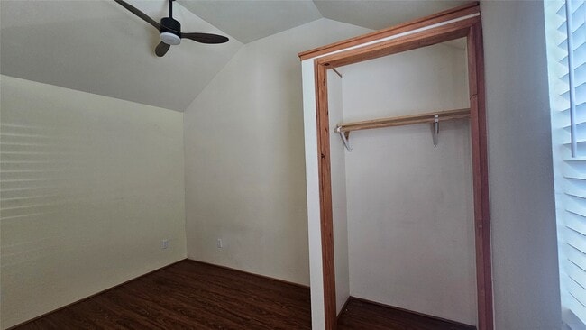 Building Photo - 23806 Brushy Woods St