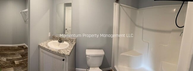 Building Photo - 16112 La Bella St