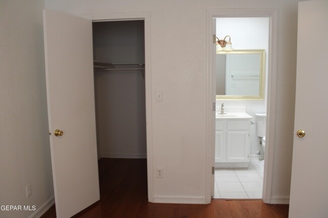 Building Photo - 11654 Carlos Moran Ct