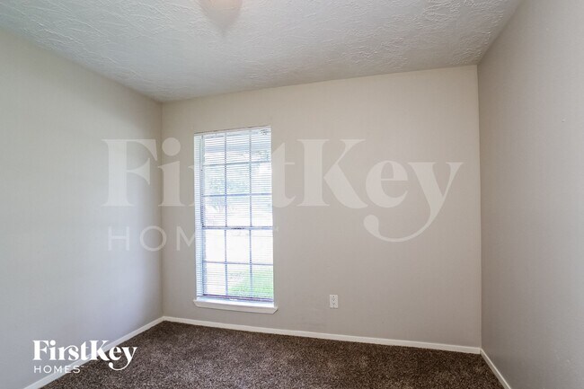 Building Photo - 21330 N Tangle Creek Ln