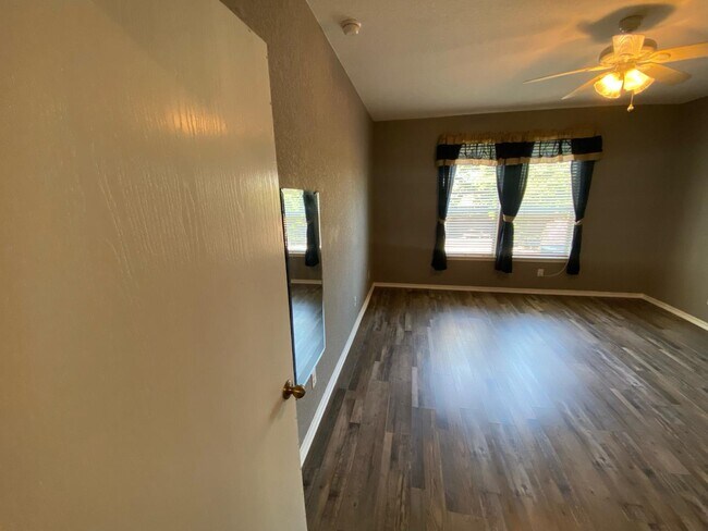 Building Photo - 7919 Martinelli