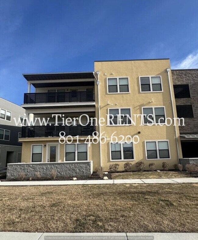 Building Photo - No deposit option available for qualified renters.