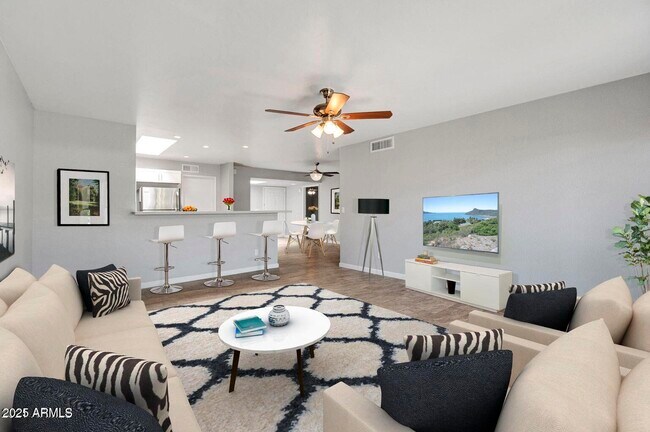 Primary Photo - 2515 E Villa Maria Dr