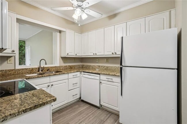 Building Photo - 103 La Rue Pl NW