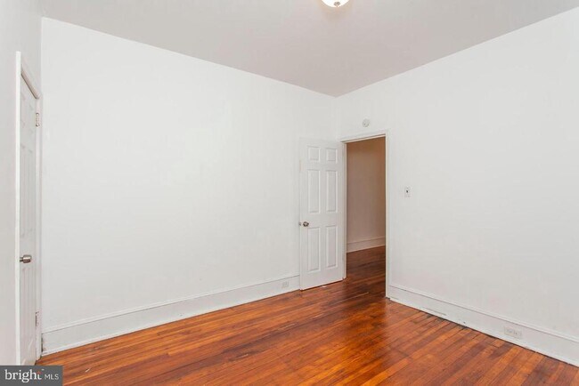Building Photo - 4628 Sansom St