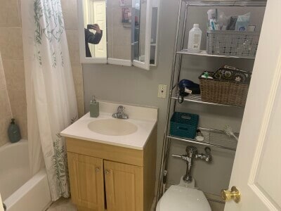 Building Photo - 875 Beacon St